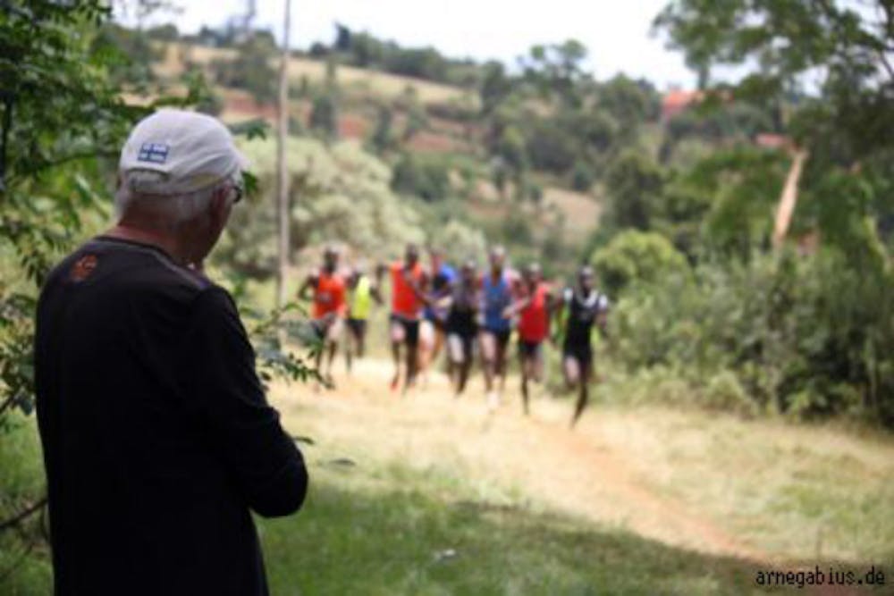 Προπόνηση για Μαραθώνιο Sub 2:05: Απλησίαστη ή μήπως τελικά μας αφορά ακόμη κι αν τερματίζουμε στις 4 ώρες; runbeat.gr